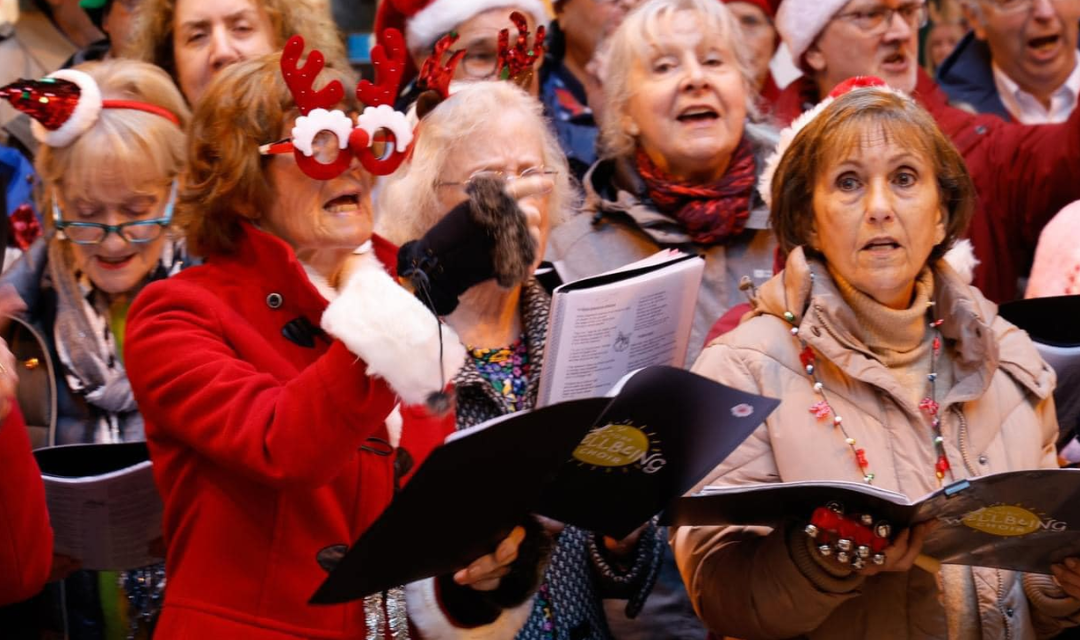 Sing for SASH Spreads Festive Cheer